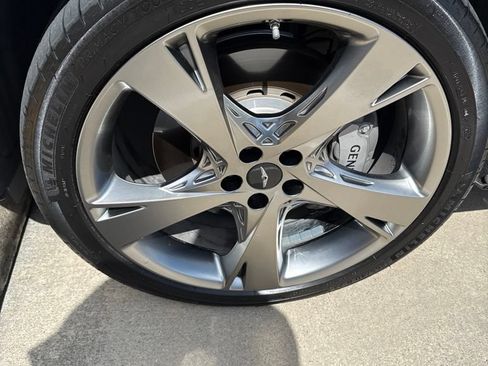 Used 2024 Genesis GV80 3.5T Advanced AWD/4WD image 2