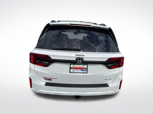 Certified 2025 Honda Odyssey Elite image 4