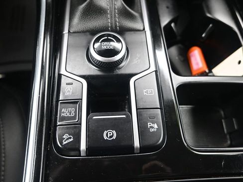 Certified 2023 Kia Sorento SX image 25