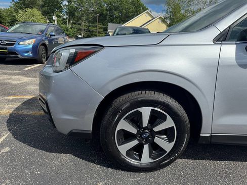 Used 2018 Subaru Forester 2.5i Limited AWD/4WD image 18