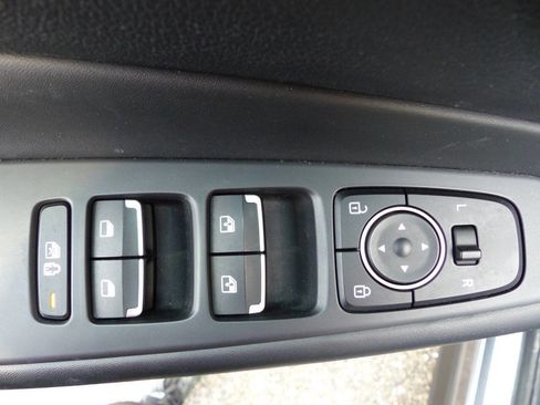 Used 2022 Hyundai Santa Fe SEL Premium image 17