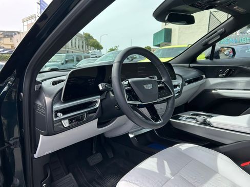 Used 2024 Cadillac Lyriq Luxury w/ LPO, Floor Liner Package image 16