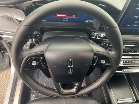 Used 2023 Lincoln Corsair AWD w/ Equipment Group 101A image 21