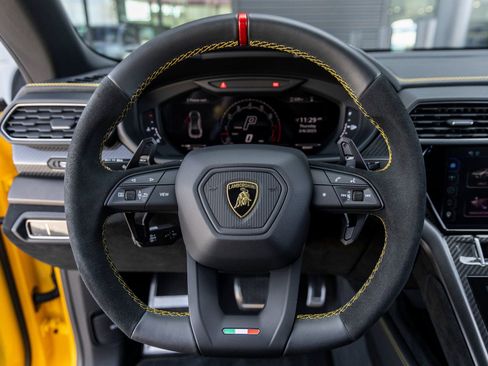 Used 2024 Lamborghini Urus Performante image 32