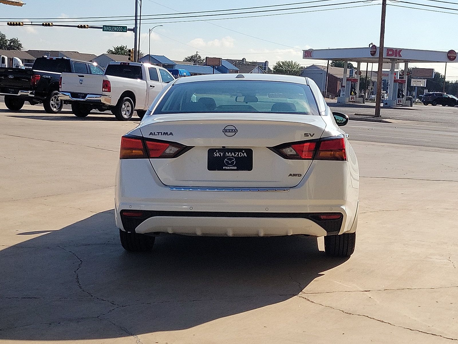 Used 2023 Nissan Altima 2.5 SV AWD/4WD image 6