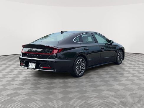 Used 2022 Hyundai Sonata Limited w/ Cargo Package FWD image 7