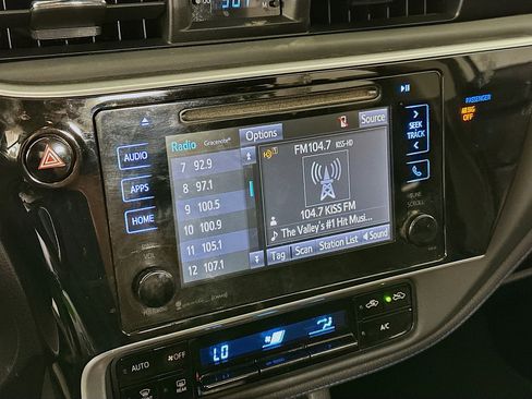 Used 2018 Toyota Corolla SE w/ Protection Package image 19