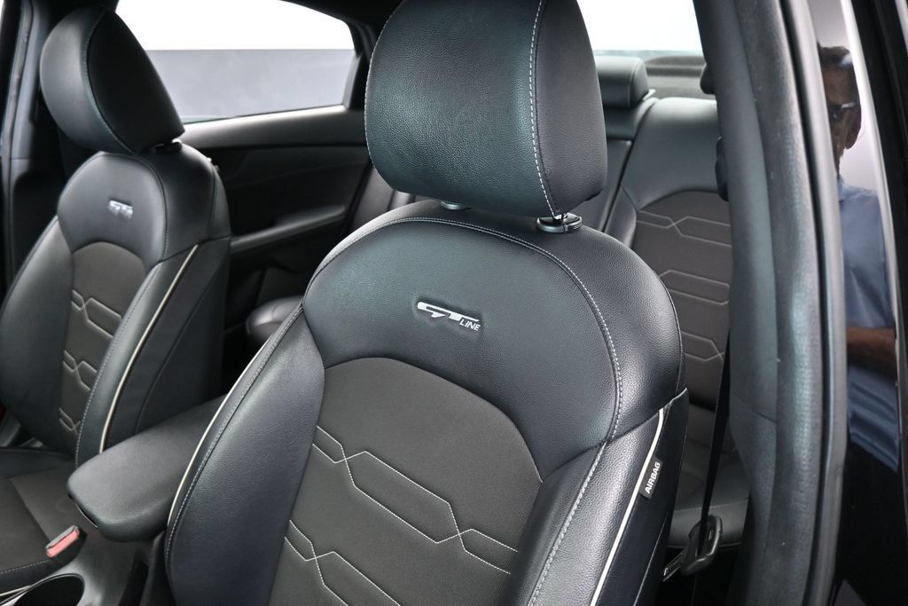 Used 2023 Kia Forte GT-Line FWD image 17