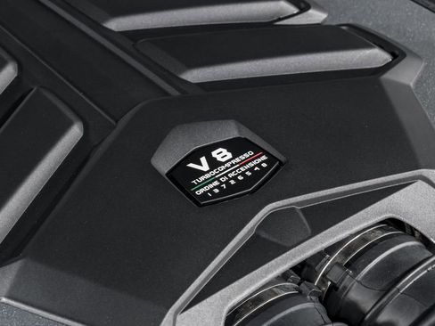 Used 2025 Lamborghini Urus SE image 53