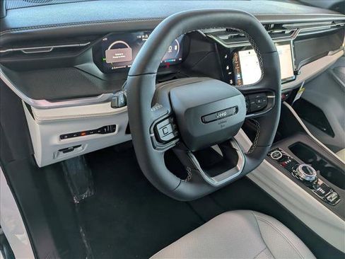 New 2026 Jeep Cherokee Overland image 3