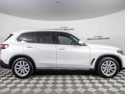 Used 2023 BMW X5 xDrive40i w/ Premium Package image 4