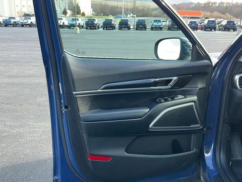 Used 2023 Kia Telluride S w/ S Sunroof Package image 13