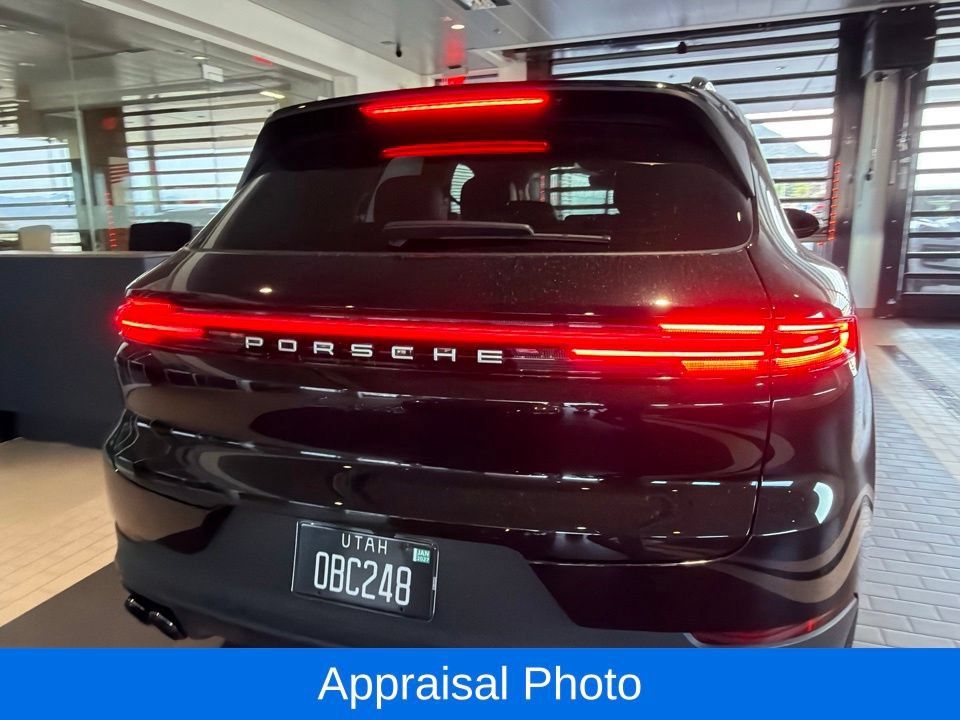 Certified 2026 Porsche Cayenne AWD/4WD image 10