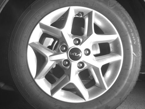 Used 2025 Kia Soul LX w/ LX Technology Package FWD image 19