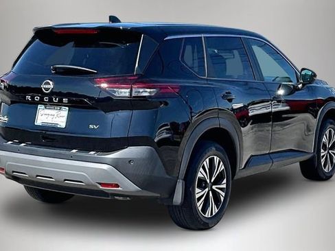 Used 2022 Nissan Rogue SV FWD image 5