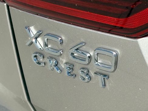 New 2026 Volvo XC60 T8 Plus w/ Protection Package Premier image 10