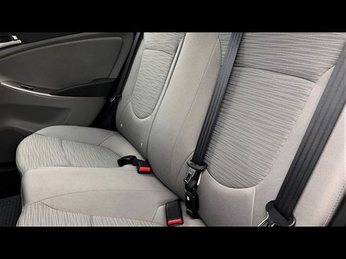 Used 2015 Hyundai Accent GLS FWD image 11
