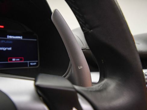 Certified 2019 Ferrari Portofino image 43