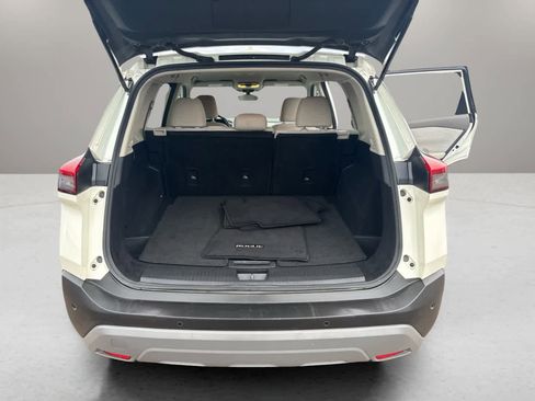 Used 2023 Nissan Rogue SV image 19