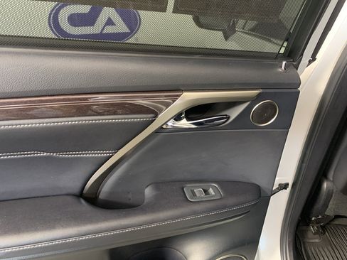 Used 2021 Lexus RX 350L Luxury w/ Accessory Package image 31