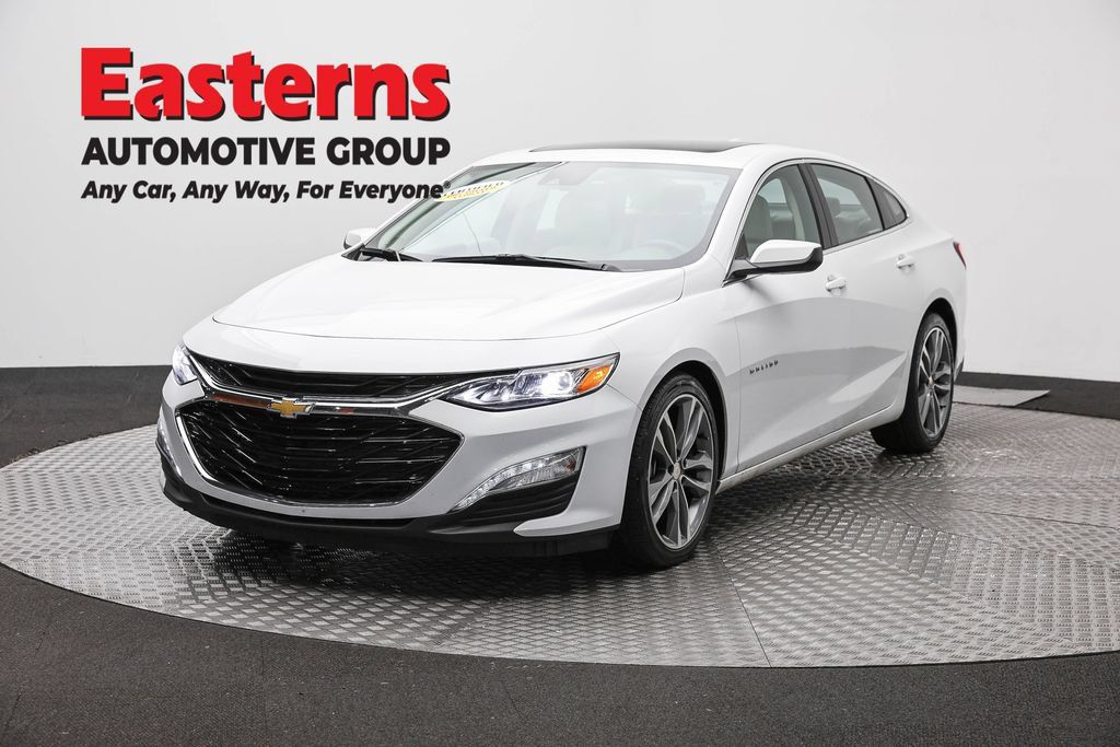 Used 2024 Chevrolet Malibu LT FWD image 1
