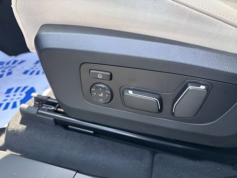 Used 2025 BMW X3 xDrive30i w/ Convenience Package image 26