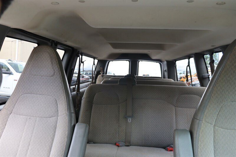 Used 2018 Chevrolet Express 3500 LT w/ LT Preferred Equipment Group RWD image 24