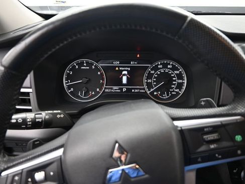 Used 2022 Mitsubishi Outlander SE AWD/4WD image 14