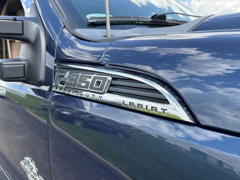 Used 2015 Ford F350 Lariat w/ Lariat Ultimate Package AWD/4WD image 4