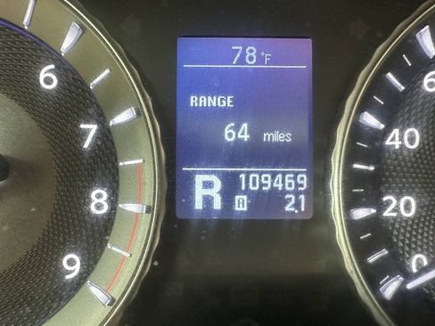 Used 2011 INFINITI M37 x w/ Premium Pkg AWD/4WD image 21