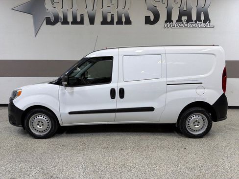 Used 2021 RAM ProMaster City Tradesman image 5