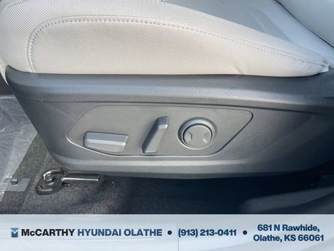 Used 2026 Hyundai Tucson SEL FWD image 12