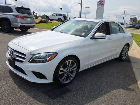 Used 2019 Mercedes-Benz C 300 Sedan image 3