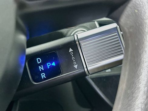 Used 2025 Hyundai Sonata SEL FWD image 25