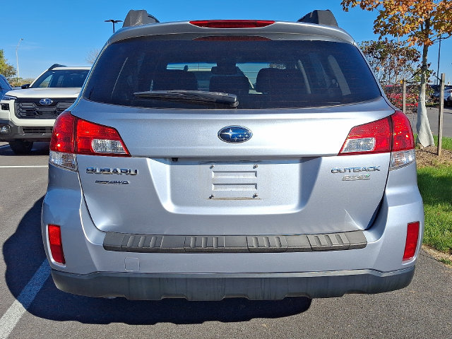 Used 2013 Subaru Outback 2.5i Premium AWD/4WD image 4