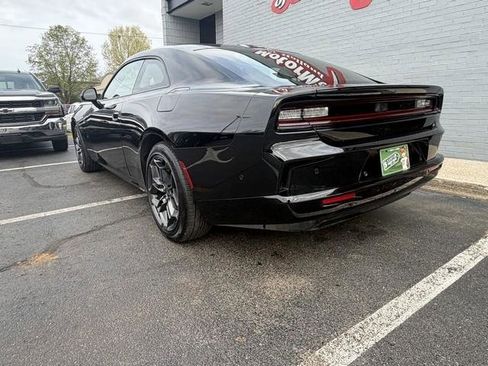 Used 2025 Dodge Charger Daytona R/T w/ Quick Order Package 25M R/T AWD/4WD image 10