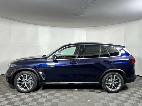 New 2026 BMW X5 xDrive50e w/ Premium Package image 4