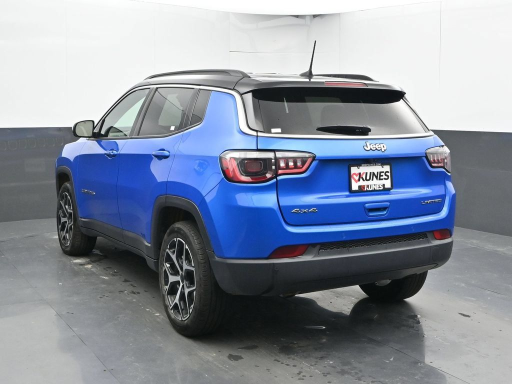 Used 2025 Jeep Compass Limited AWD/4WD image 11