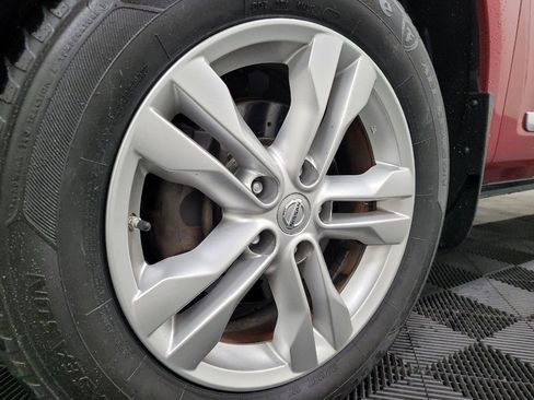 Used 2015 Nissan Rogue S w/ Convenience Package AWD/4WD image 31