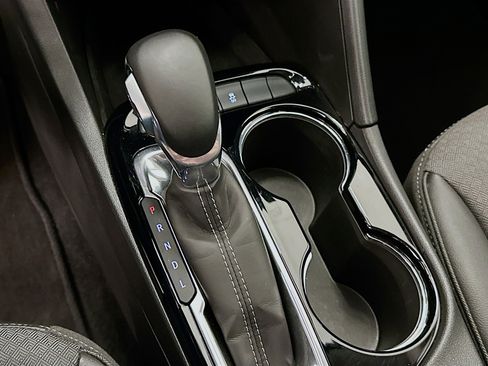 Used 2025 Buick Encore GX Preferred image 24