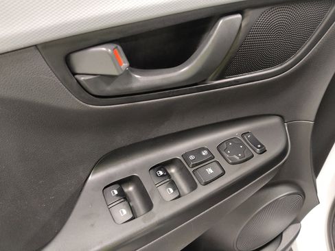 Used 2021 Hyundai Kona SE AWD/4WD image 27