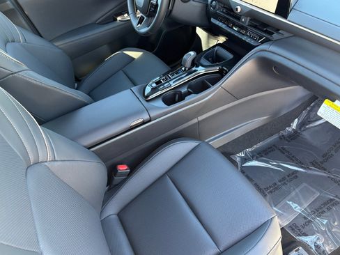 New 2026 Toyota Crown Signia image 12