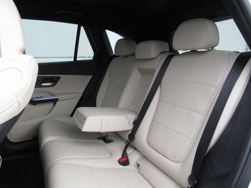 New 2026 Mercedes-Benz GLC 300 4MATIC image 16