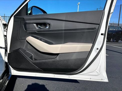 Used 2023 Honda Accord EX-L image 26