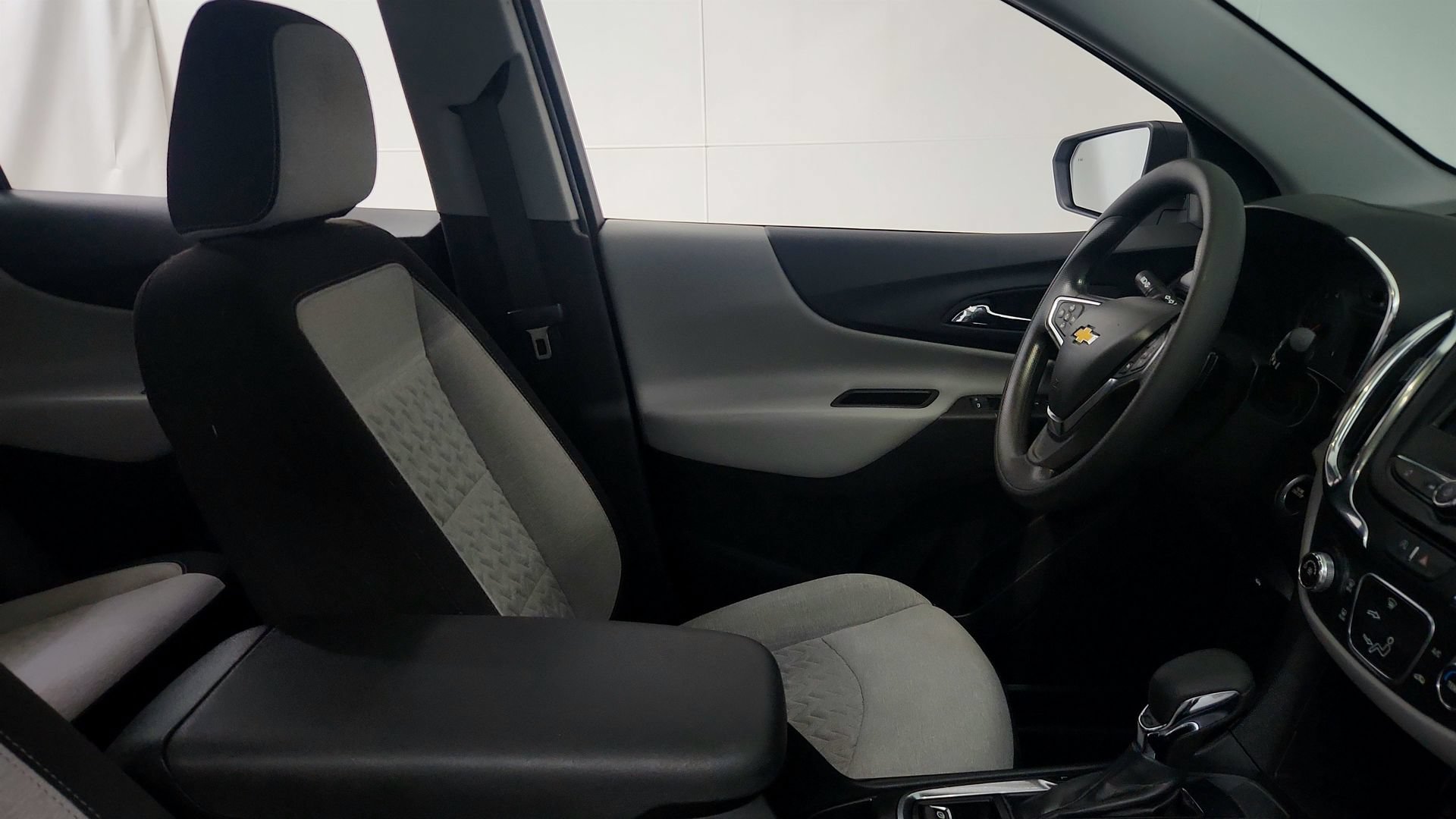 Certified 2024 Chevrolet Equinox LS w/ Driver Confidence II Package FWD image 29