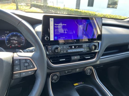 Used 2024 Toyota Grand Highlander Hybrid MAX Platinum image 32