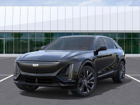 New 2025 Cadillac Lyriq Sport image 6