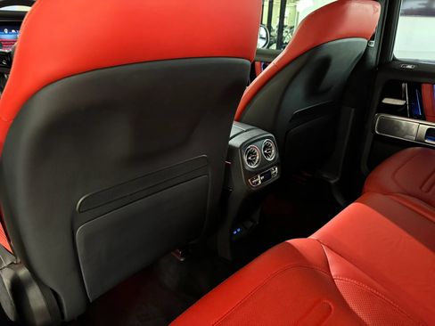Used 2025 Mercedes-Benz G 550 image 57