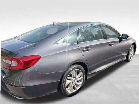 Used 2018 Honda Accord LX image 11