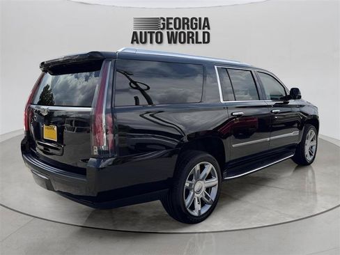 Used 2019 Cadillac Escalade ESV Luxury RWD image 15